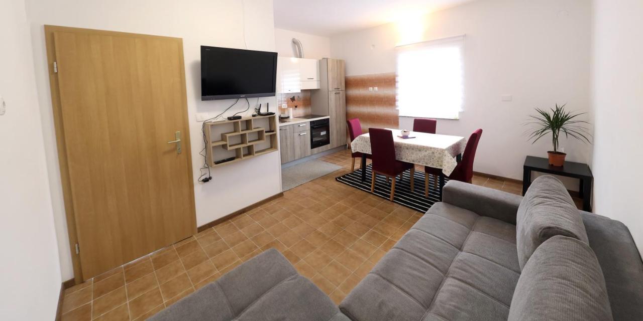 Veline Apartment Koper Bagian luar foto